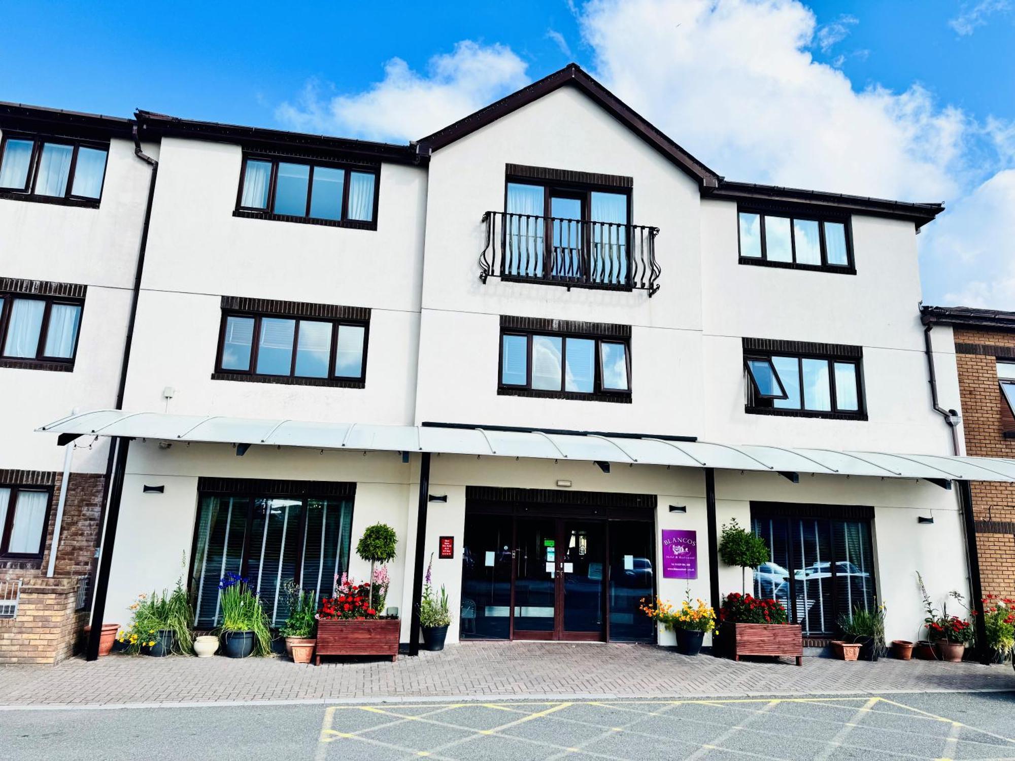 Blanco's Hotel Port Talbot Exterior foto